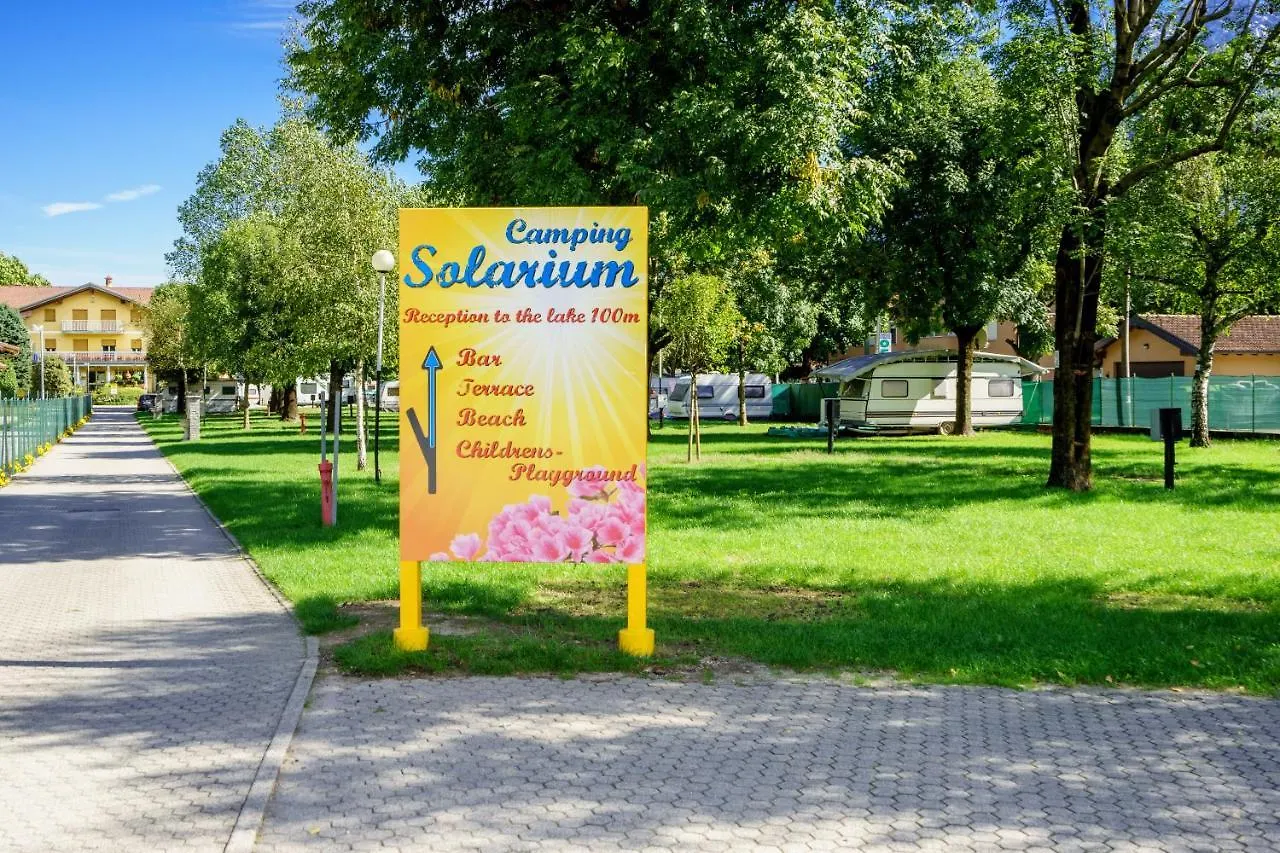 Bungalows In Camping Solarium Домазо